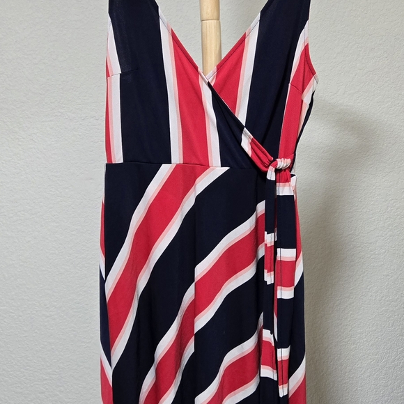 Express Striped Sleeveless M - Picture 1 of 4